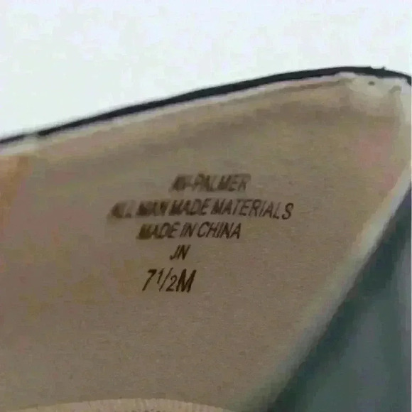 Adrienne Vittadini Palmer Black Faux Leather Wedge Pumps Heels Size 7.5 M - Picture 4 of 8